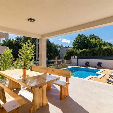 Villa Munat Ližnjan Εξωτερικό φωτογραφία